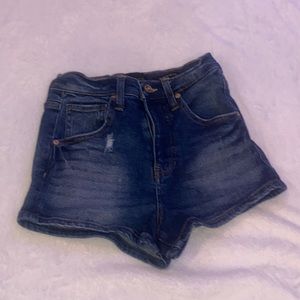 kendall and Kylie short shorts